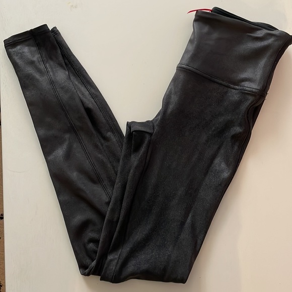 Spanx Faux Leather Leggings - Picture 7 of 10
